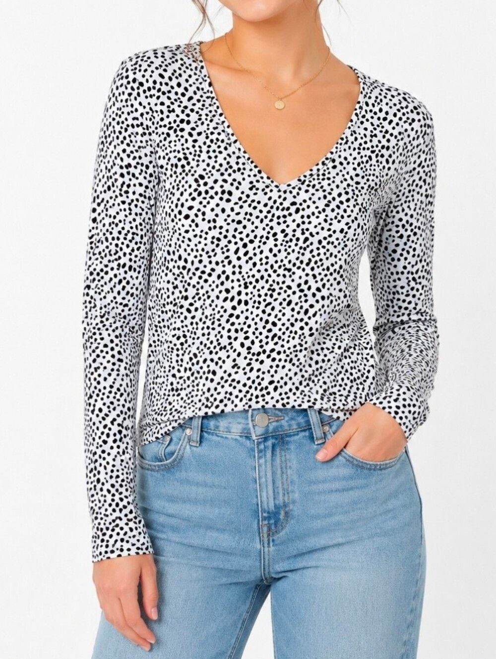 Gaze Women's Dalmation Print Long Sleeve V-neck Tee